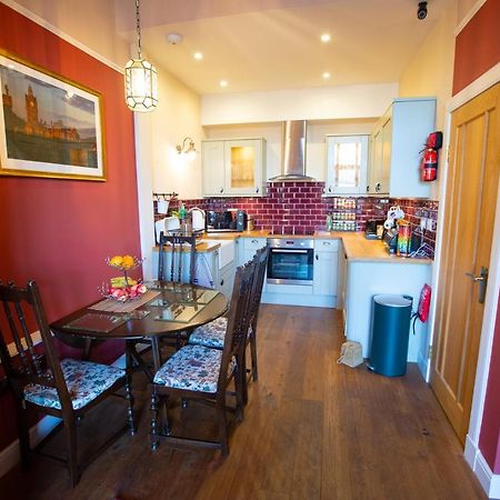 1 Bedroom Apartment Единбург Екстер'єр фото
